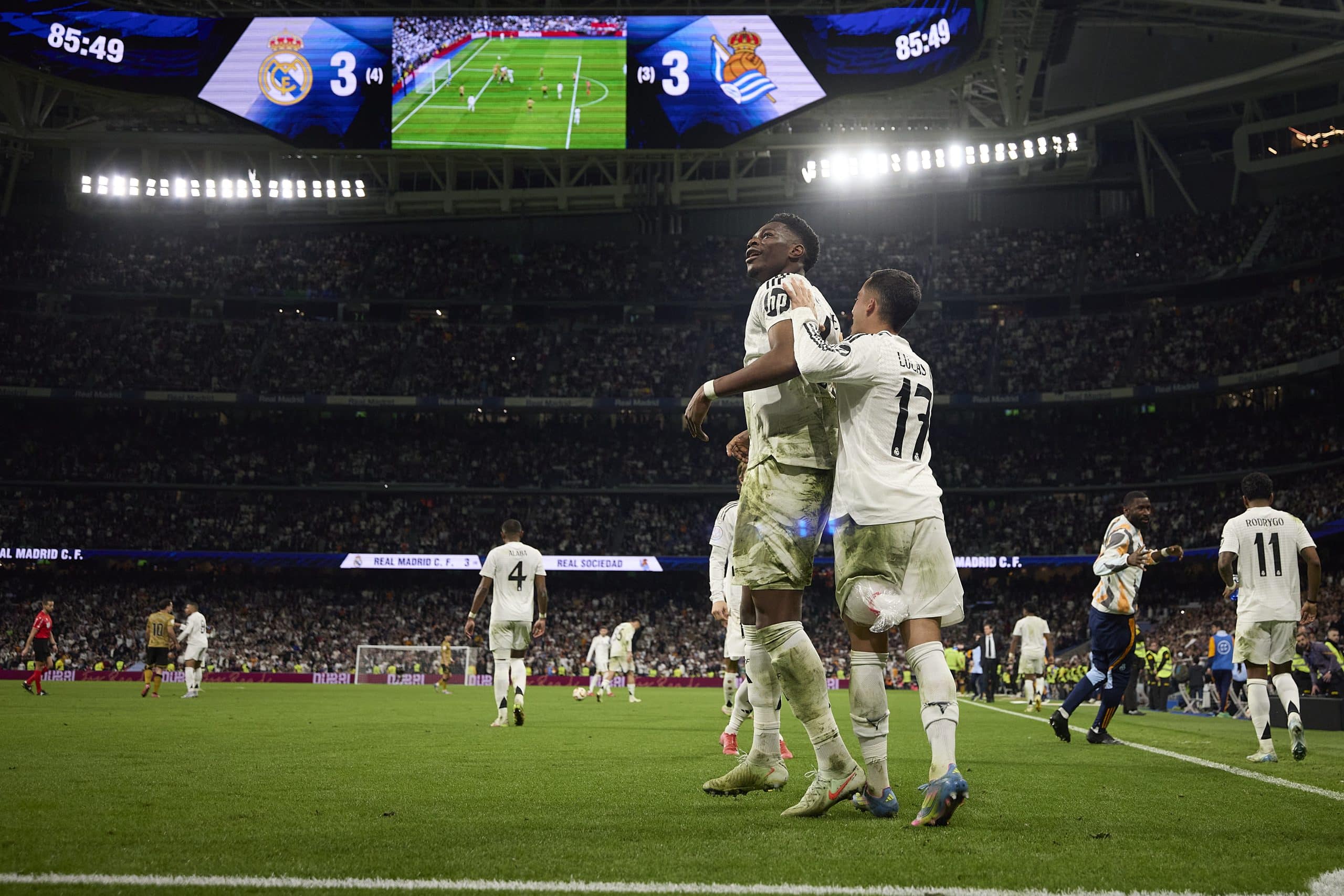 La joie des joueurs du Real Madrid après un but lors d'un match de Coupe du Roi.
