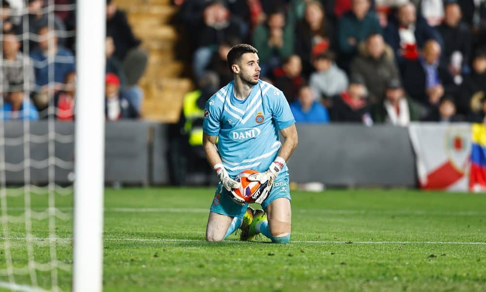 Le gardien de l'Espanyol Barcelone, Joan Garcia, lors d'un match contre le Rayo Vallecano.