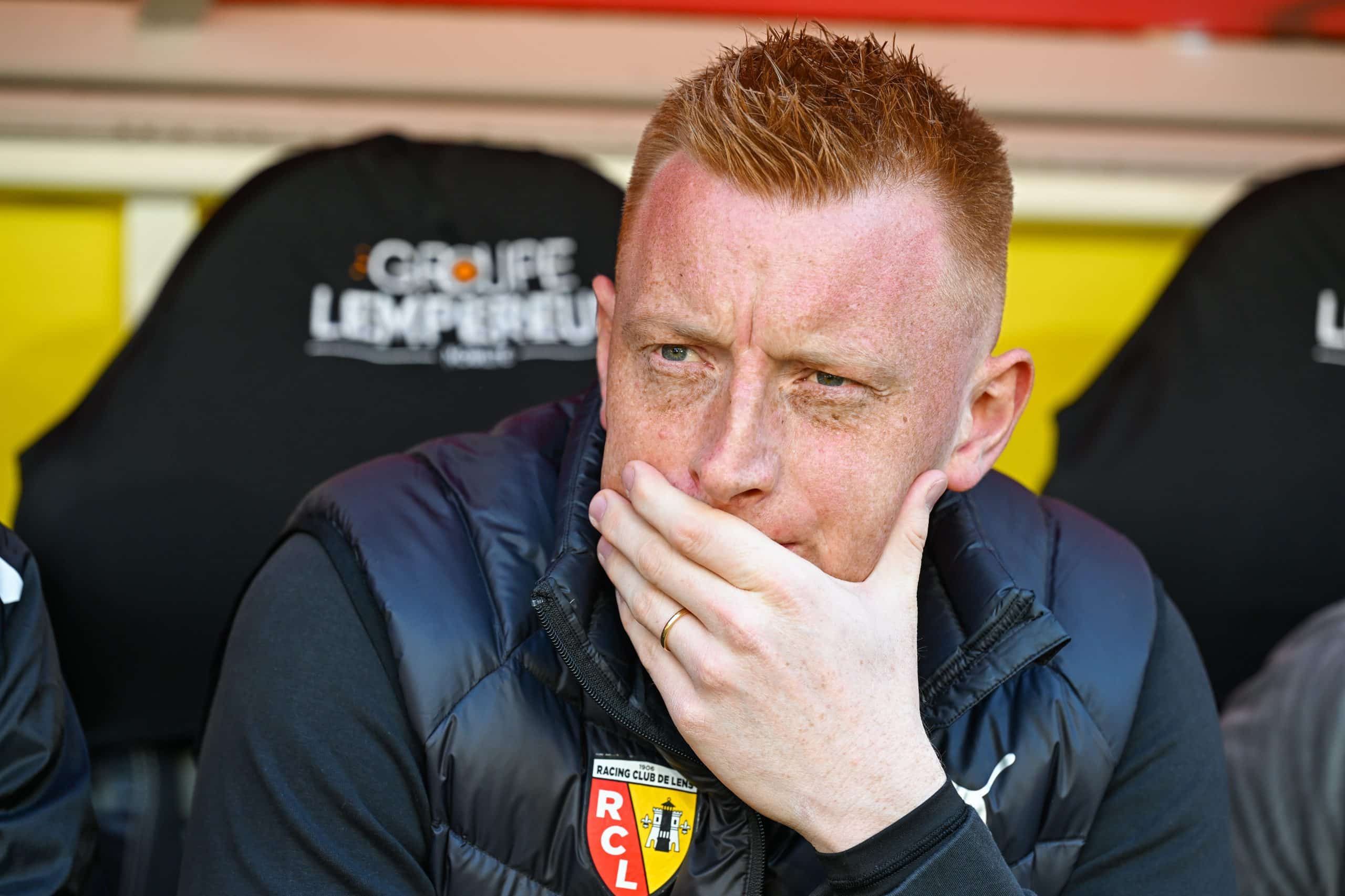 Will Still sur le banc du RC Lens