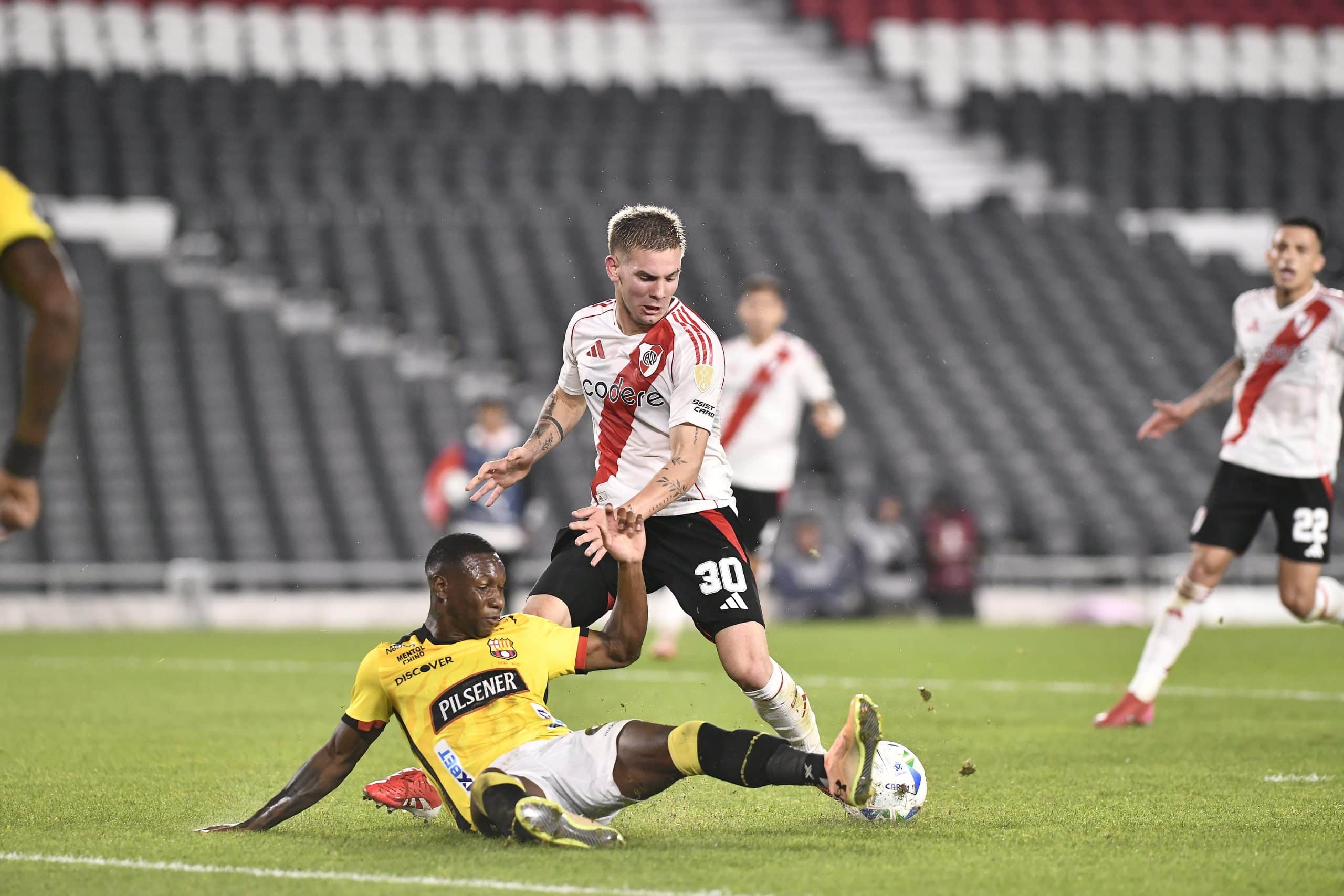 Le jeune milieu de River Plate Franco Mastantuono.