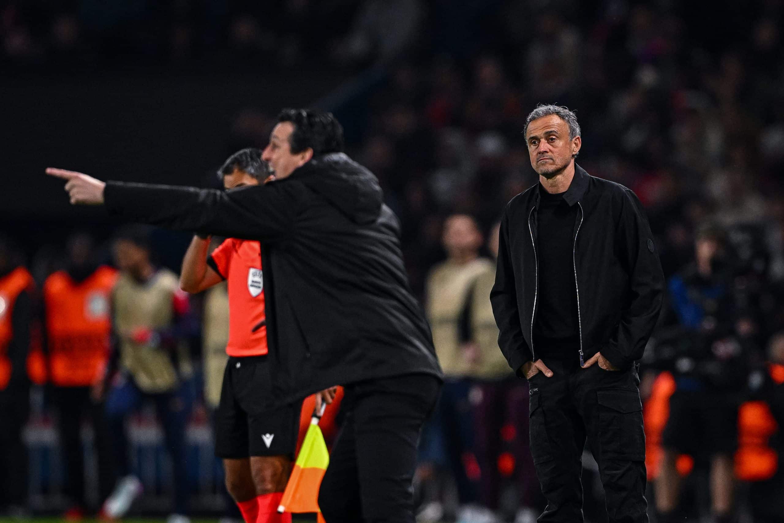 Luis Enrique et Unai Emery lors de PSG - Aston Villa.