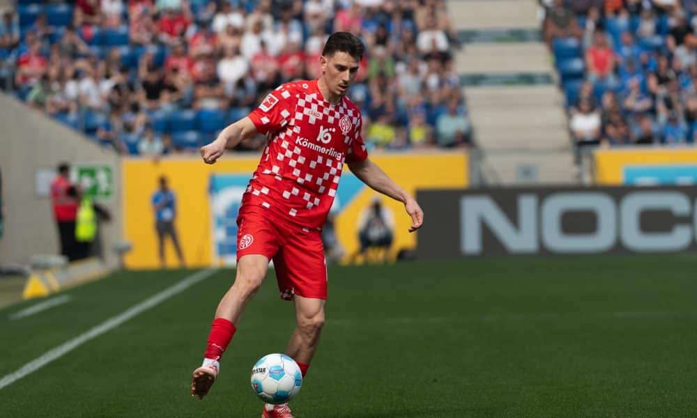 Le latéral de Mayence Anthony Caci, dans le viseur du Stade Rennais.