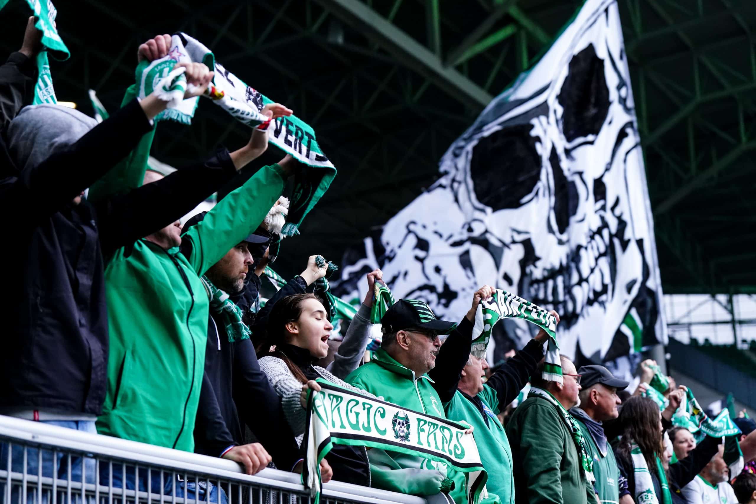 Les supporters de l'ASSE à Geoffroy-Guichard.