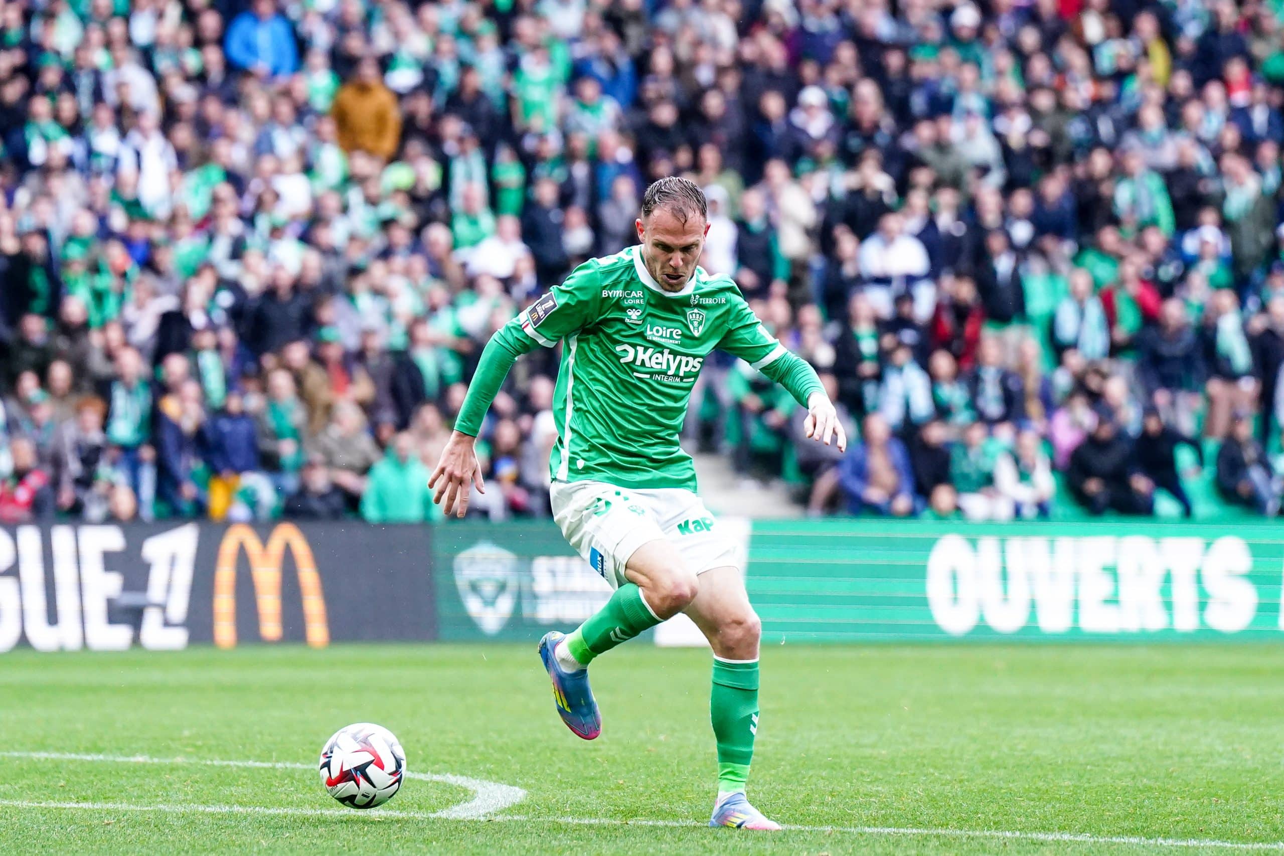 L'attaquant de l'ASSE Irvin Cardona, lors du match contre le Stade Brestois.