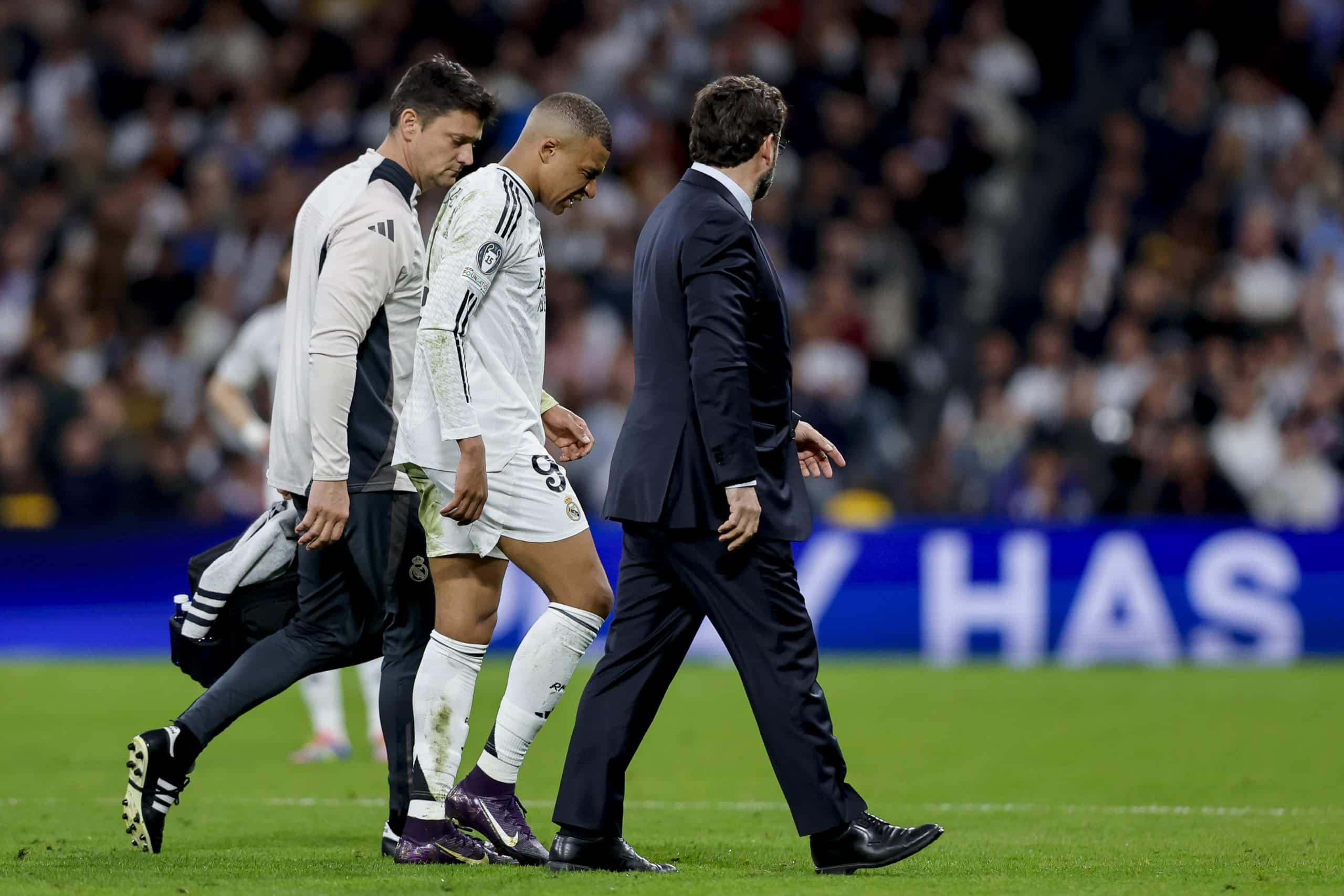 Kylian Mbappé sortant sur blessure lors de Real Madrid - Arsenal
