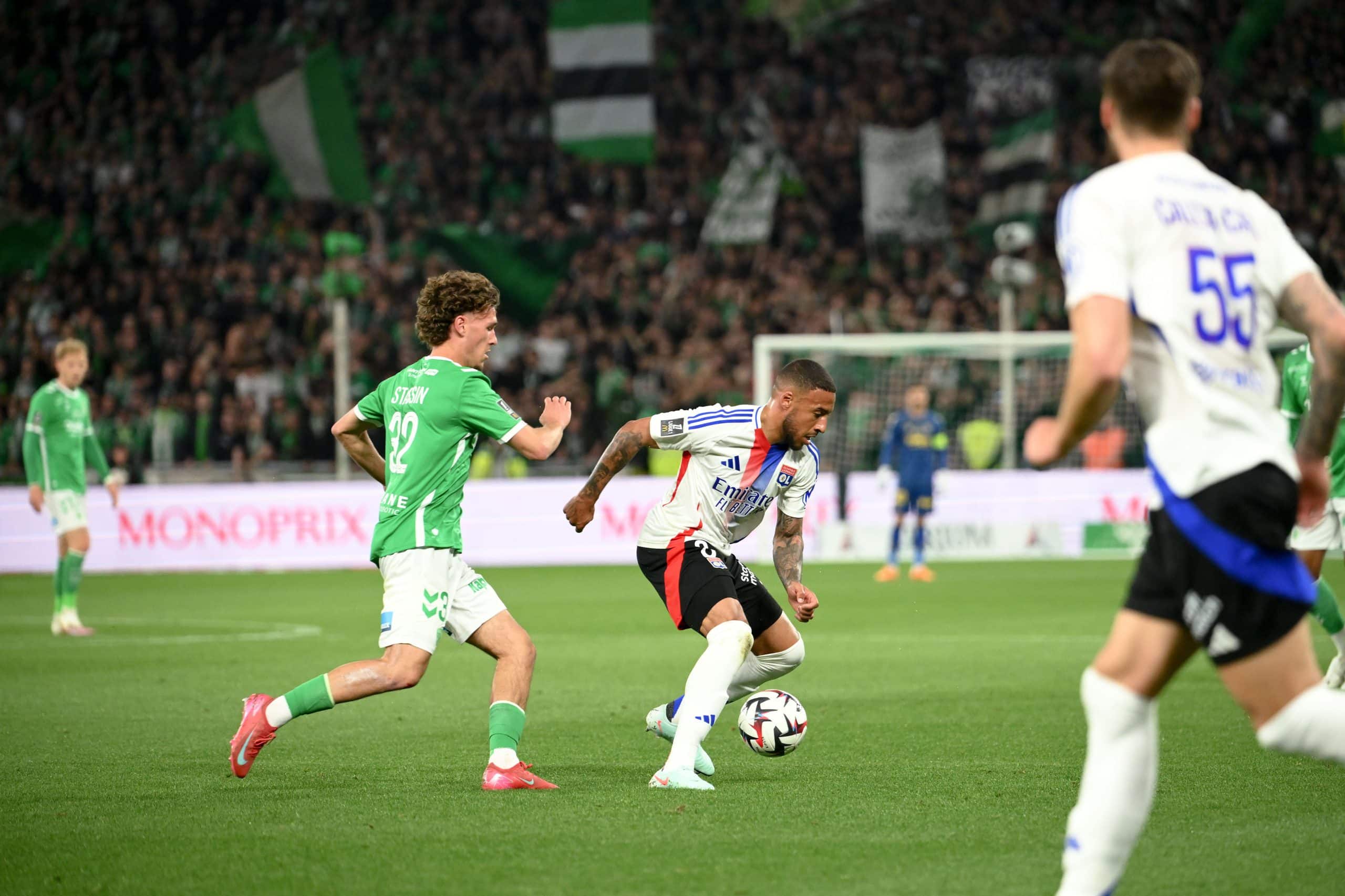 Corentin Tolisso juste avant l'attentat de Lucas Stassin lors d'ASSE - OL