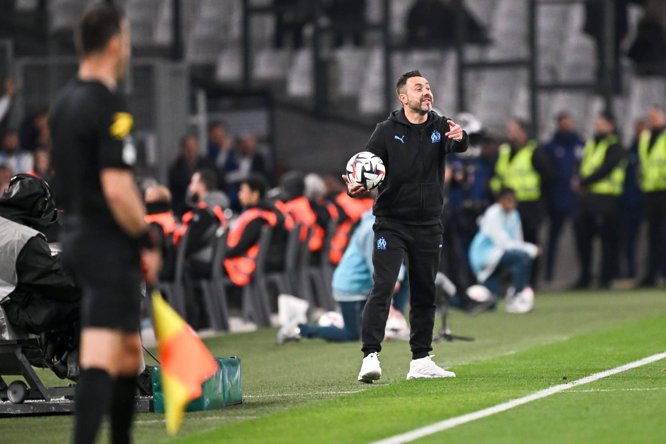 L'entraîneur de l'OM, Roberto De Zerbi, lors du match face à Brest.