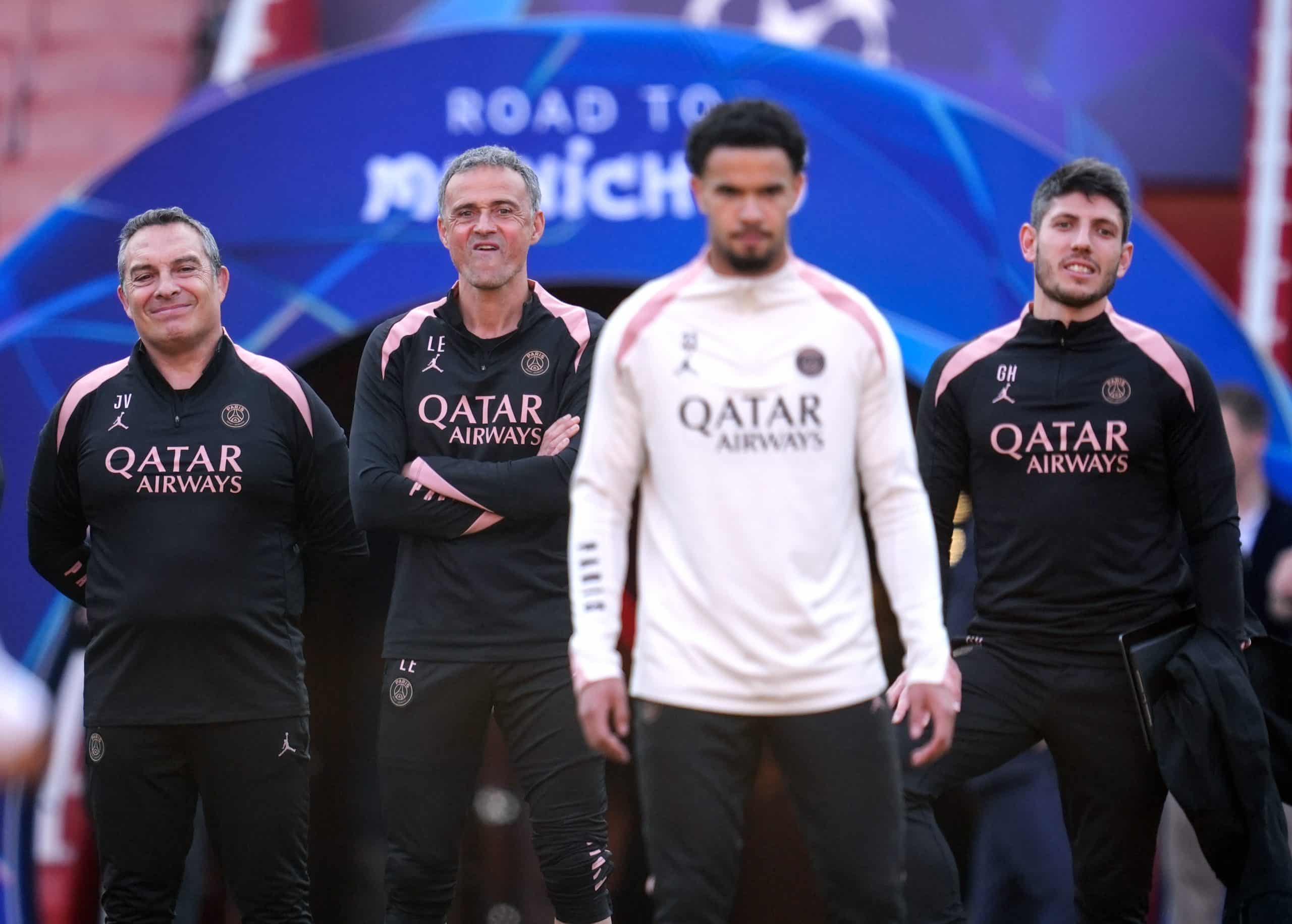 Luis Enrique et son staff au PSG.