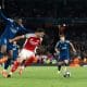 Le milieu d'Arsenal Mikel Merino, à la lutte avec Ousmane Dembélé lors de la demi-finale aller de Champions League.