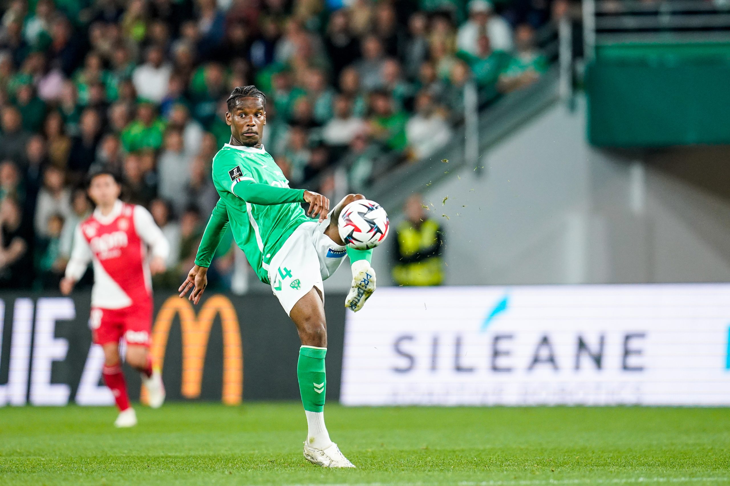 Pierre Ekwah lors du match entre l'ASSE et l'AS Monaco la saison dernière.