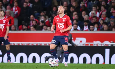 OM Mercato : un club de L1 va souffler Mitchel Bakker aux Phocéens