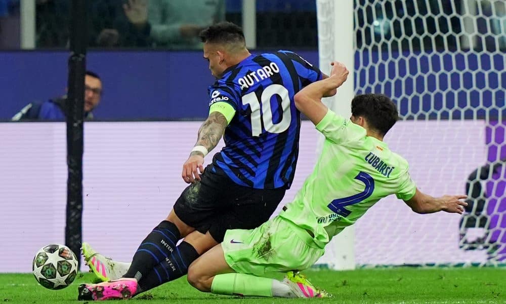 Le tacle de Pau Cubarsi sur Lautaro Martinez