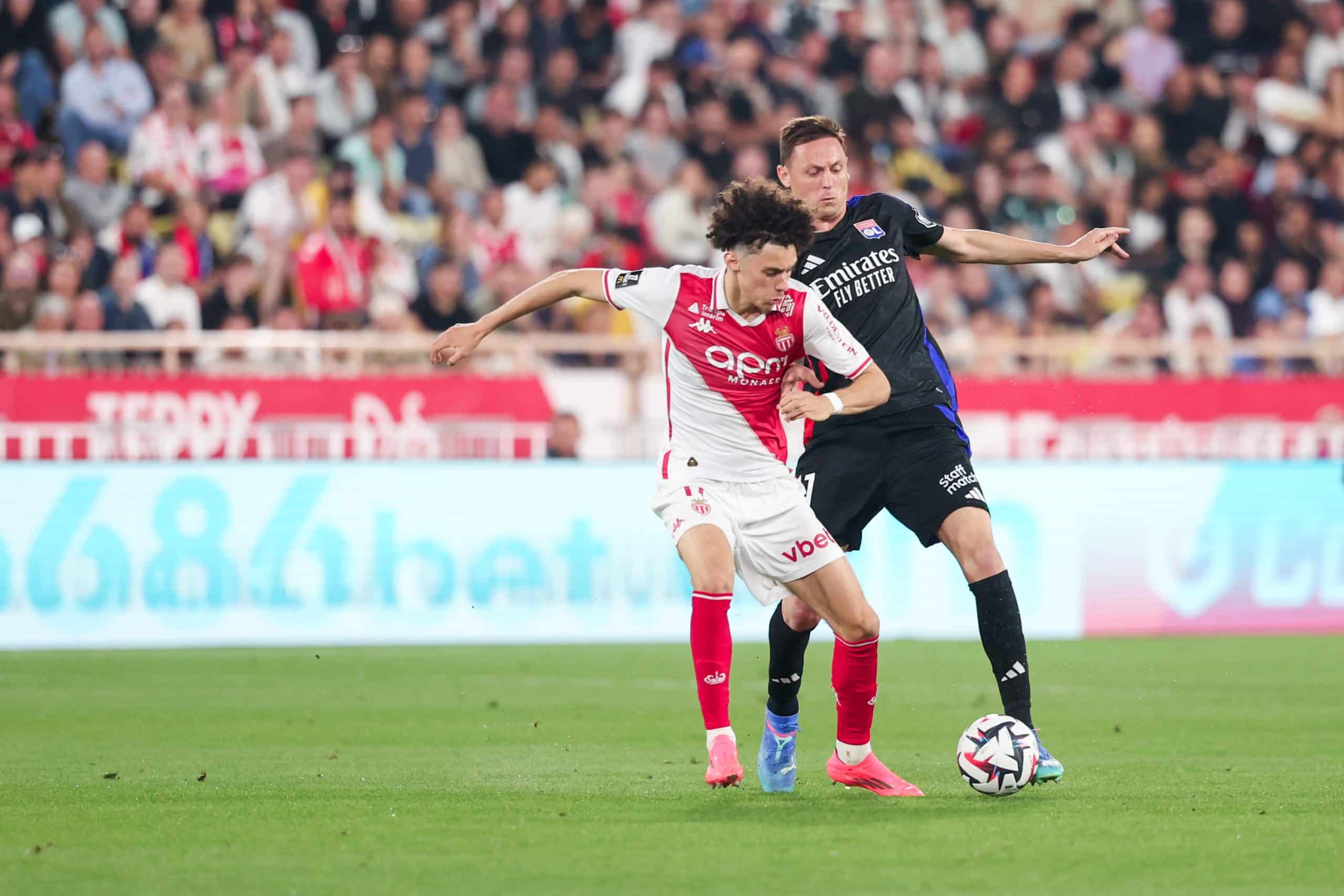 Nemanja Matic a fauté à l'image de l'OL à Monaco.