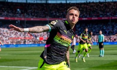 L'ailier gauche du PSV Noa Lang, célébrant un but face au Feyenoord.