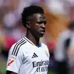 Real Madrid : un ancien Merengue réclame le départ de Vinicius !