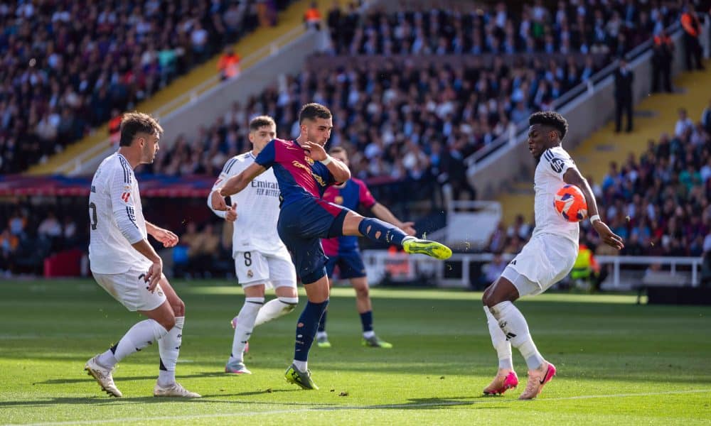 La main fameuse main d'Aurélien Tchouaméni lors de Barça - Real Madrid