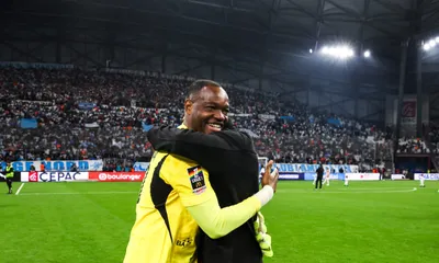 OM : le bel hommage de Mandanda à Bielsa et Deschamps