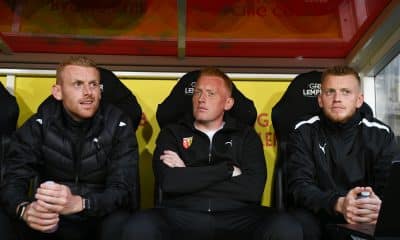 L'entraîneur du RC Lens, Will Still, sur son banc, à l'occasion de son dernier match.