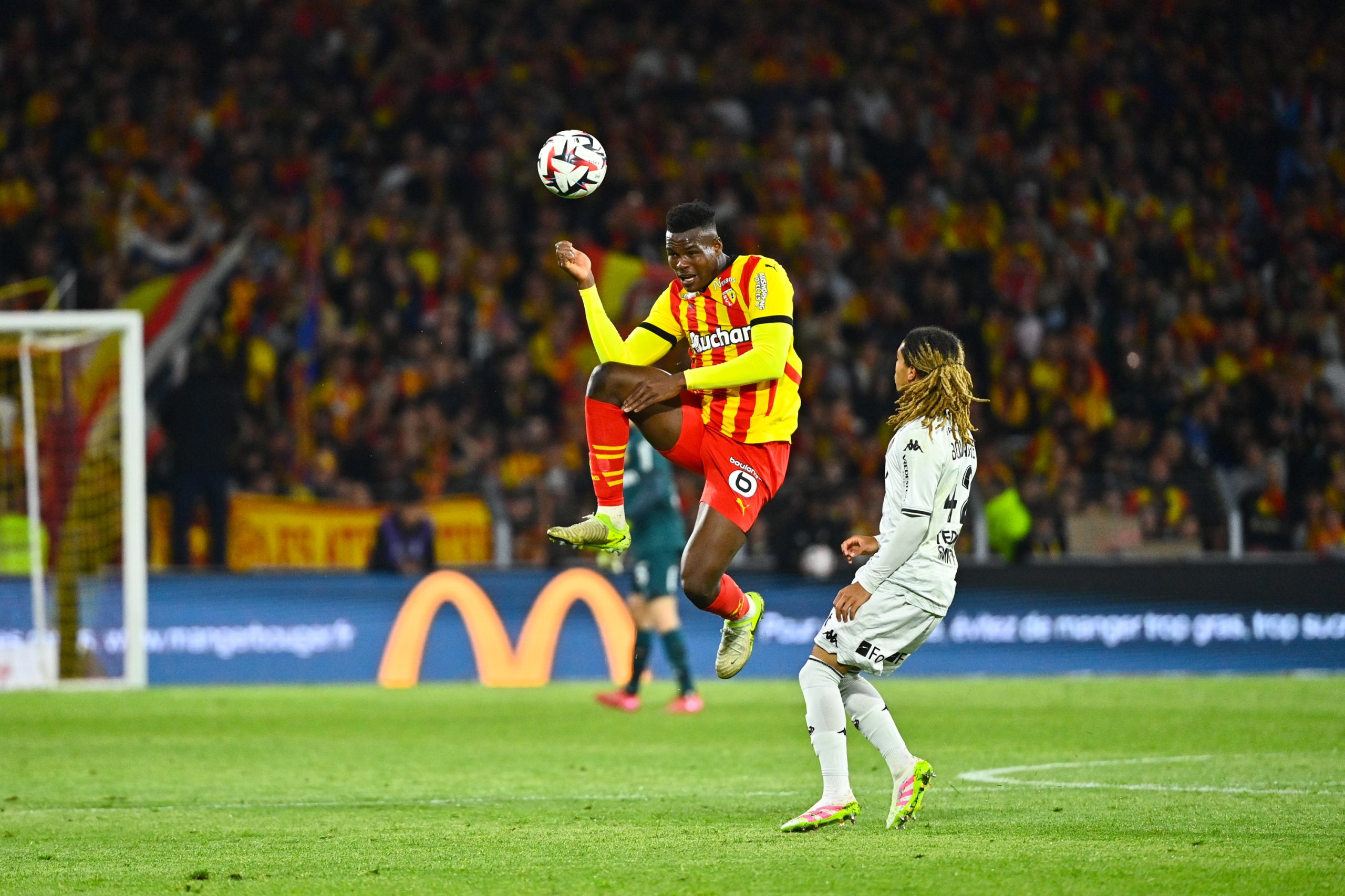 RC Lens Mercato : 2 obstacles dans les négociations avec Manchester City pour un retour de Bah