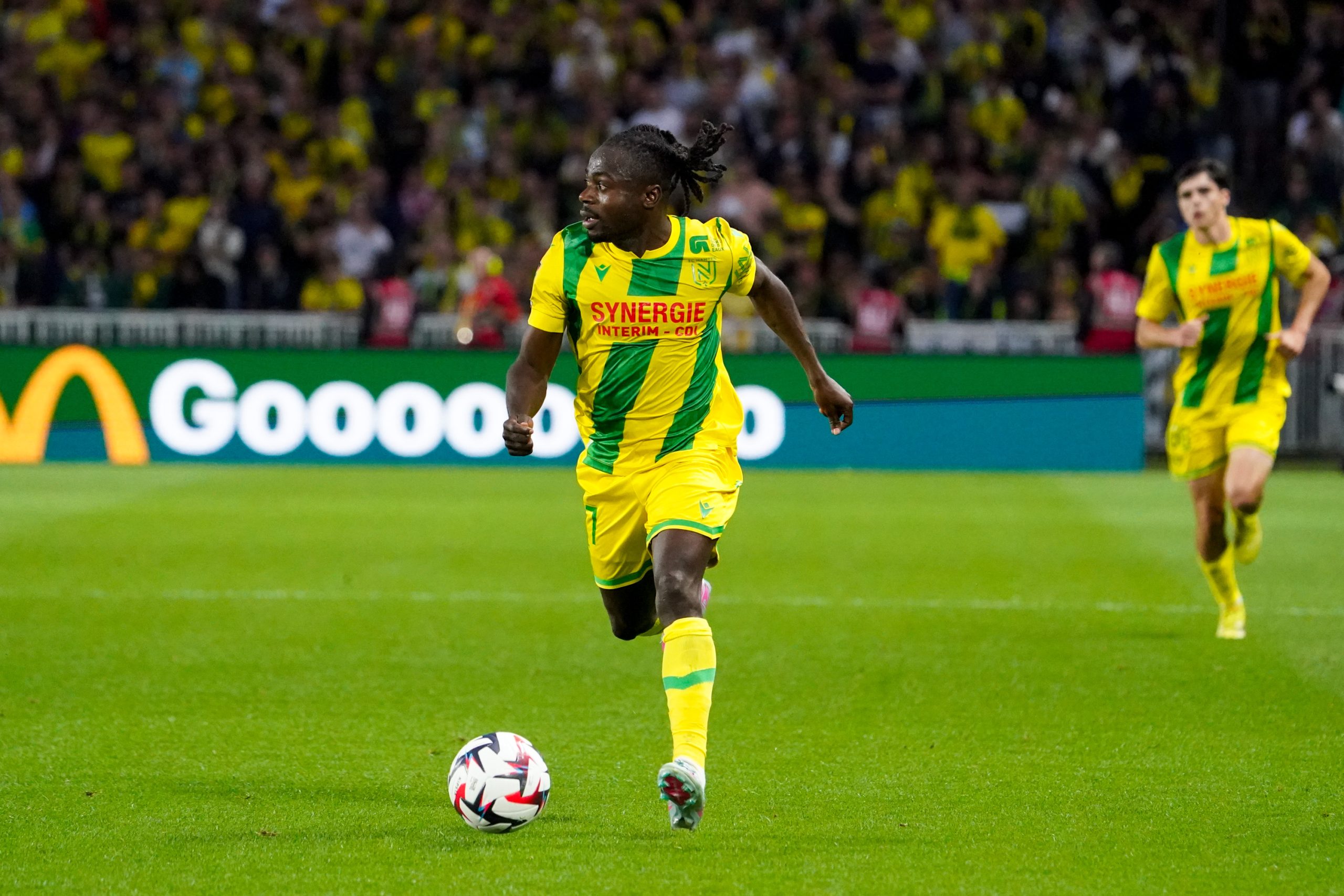Moses Simon a disputé sa dernière saison sous le maillot du FC Nantes en 2024-25.