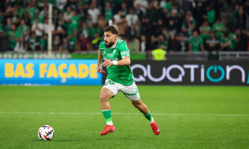 Zuriko Davitashvili en action lors du match entre l'ASSE et le TFC.