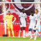 La déception des joueurs du Stade de Reims après la défaite à Lille.