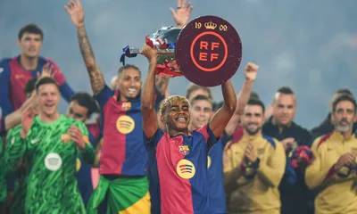 Les infos du jour : l&rsquo;ASSE recrute un buteur anglais, Yamal prolonge au FC Barcelone, l&rsquo;OM fonce sur Paixao