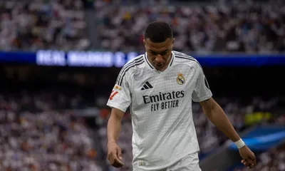 Real Madrid : Kylian Mbappé hospitalisé !