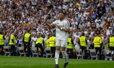 Kylian Mbappé célébrant un but du Real Madrid.