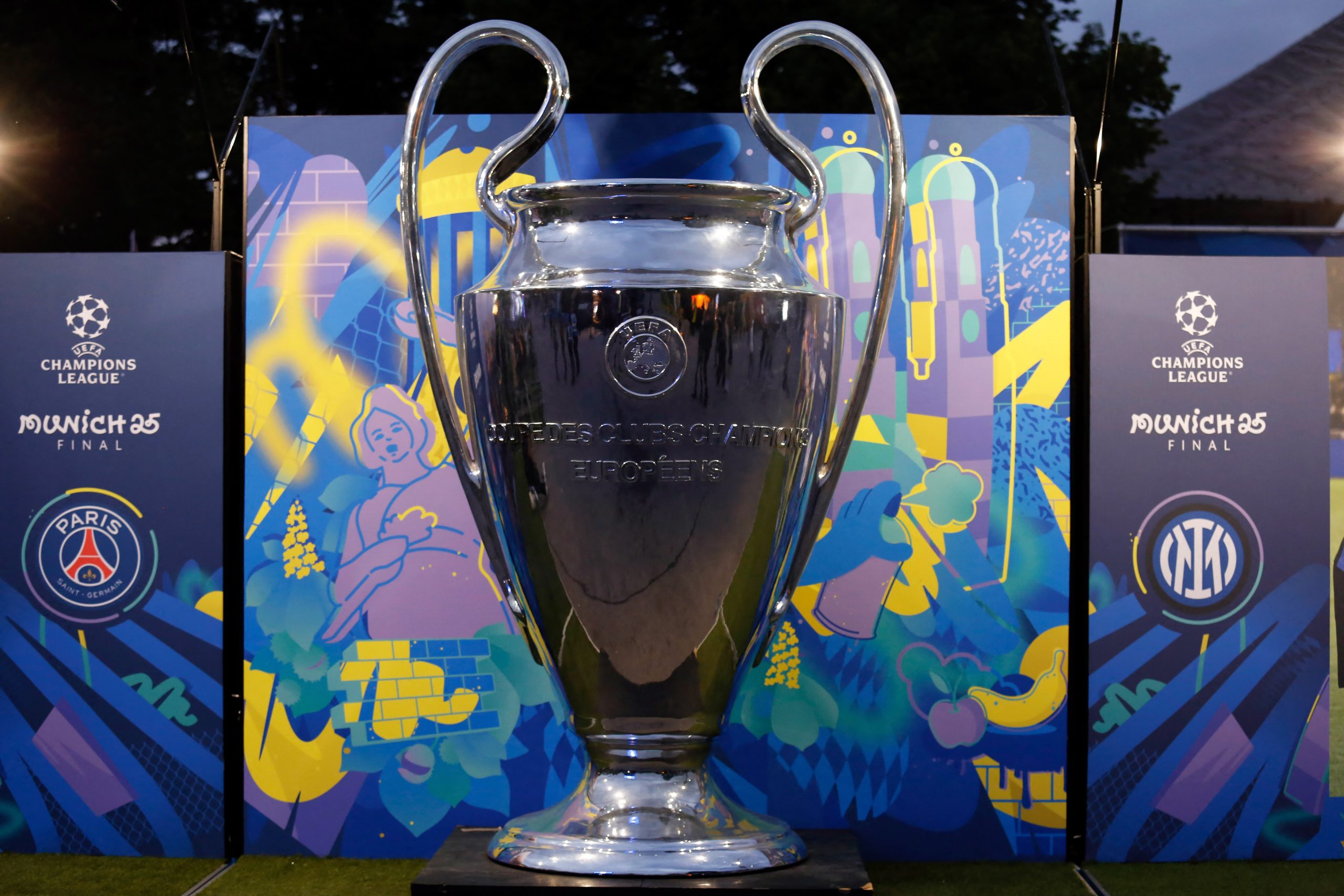 Le trophée de la Champions League.