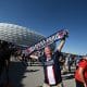 Des supporters du PSG devant l'Allianz Arena de Munich.