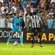 Neymar en action avec Santos lors d'un match contre Botafogo.