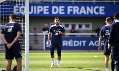 L'attaquant de l'OL Rayan Cherki lors d'un entraînement de l'équipe de France.