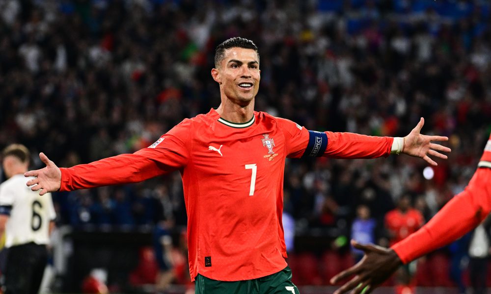 La joie de Cristiano Ronaldo après son but contre l'Allemagne en demi-finales de la Ligue des Nations.