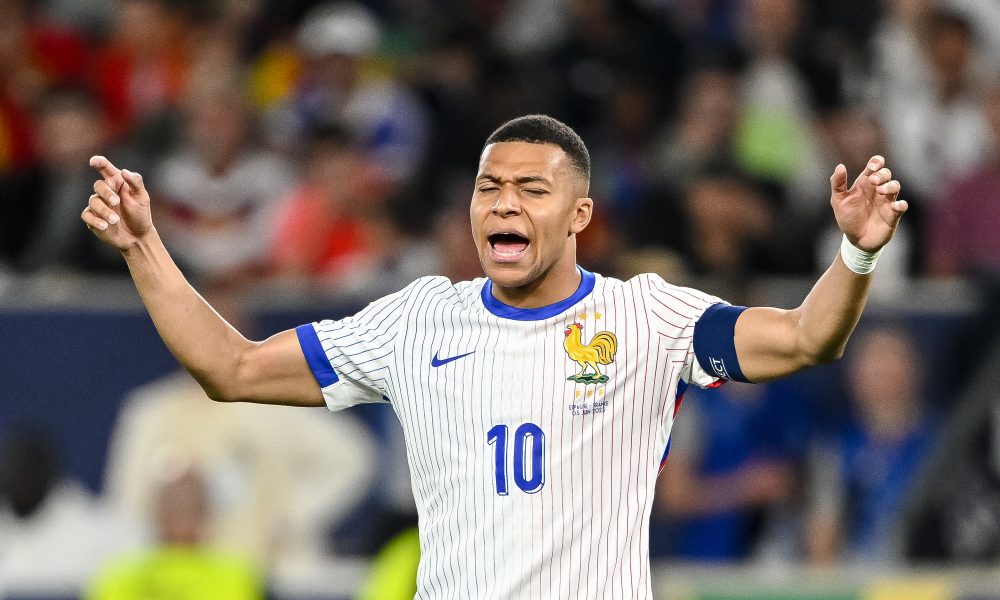 La déception de Kylian Mbappé lors de la demi-finale entre l'Espagne et la France.