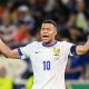 La déception de Kylian Mbappé lors de la demi-finale entre l'Espagne et la France.