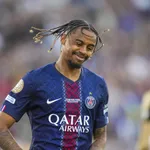 PSG, FC Barcelone Mercato : le Bayern Munich insiste pour Bradley Barcola et Nico Williams