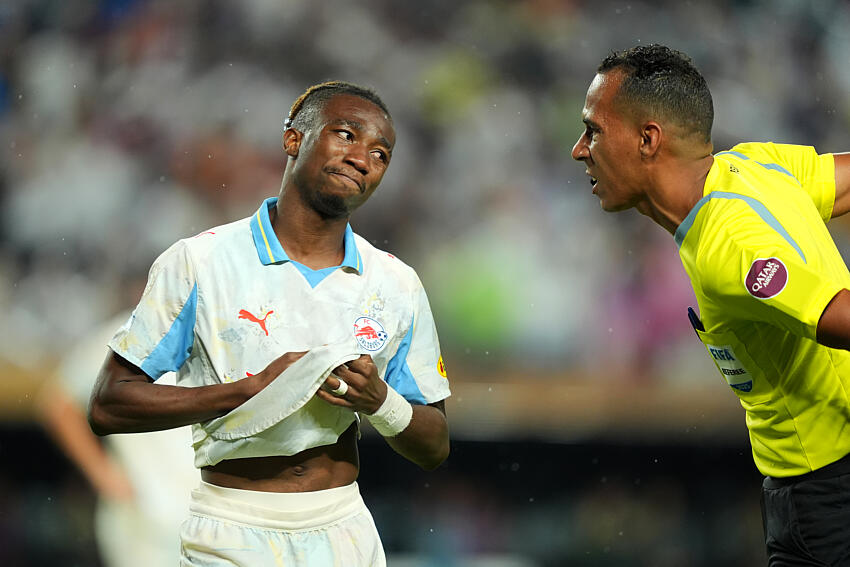 OM Mercato : Paixao s'éloigne, Benatia a déjà 3 pistes alléchantes pour l'oublier !
