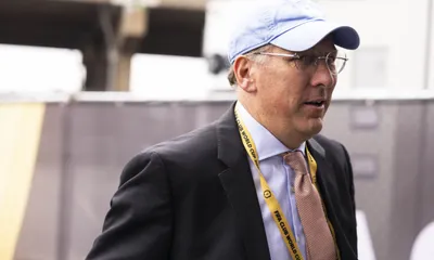 OL : John Textor reconnaît ses erreurs à Lyon mais charge le système français !