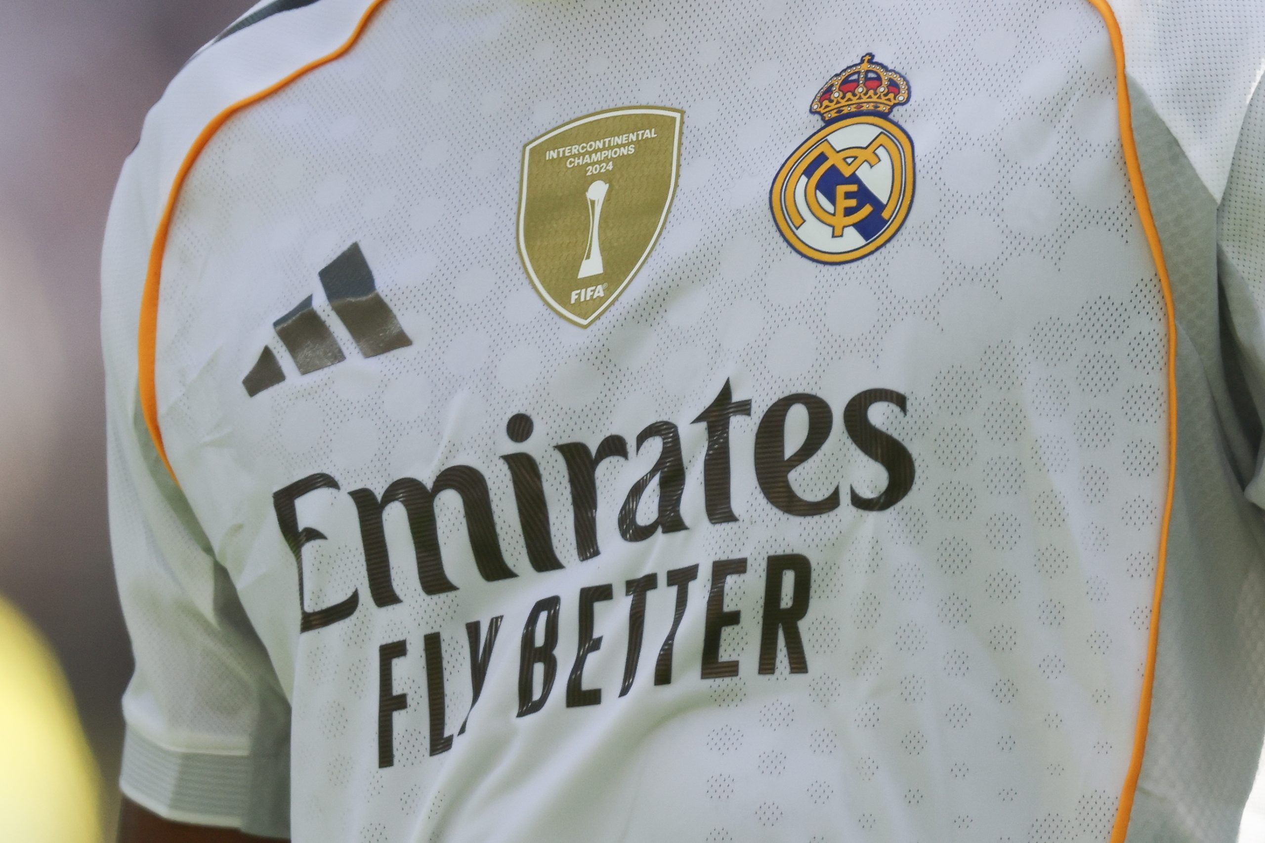 Real Madrid Mercato : les Merengue annoncent un départ au milieu (officiel)