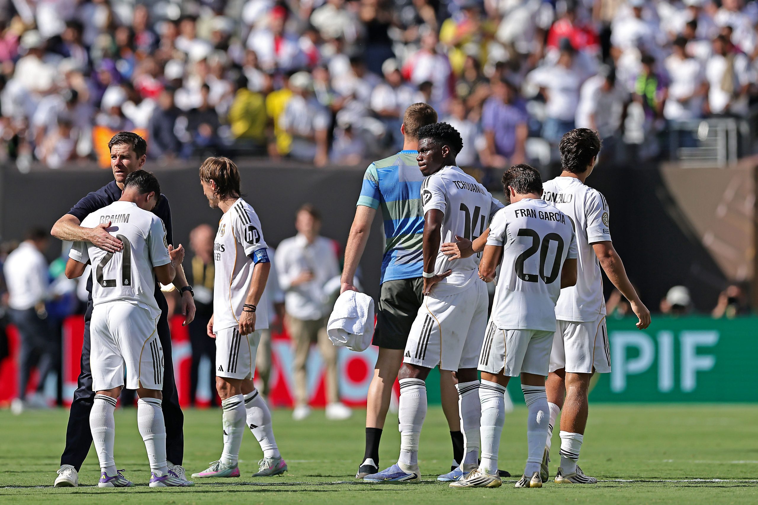 La déception du joueur du Real Madrid après leur humiliation face au PSG.