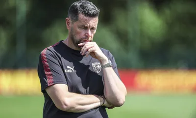 RC Lens Mercato : en attendant Thauvin, Pierre Sage a déjà recadré plusieurs joueurs !