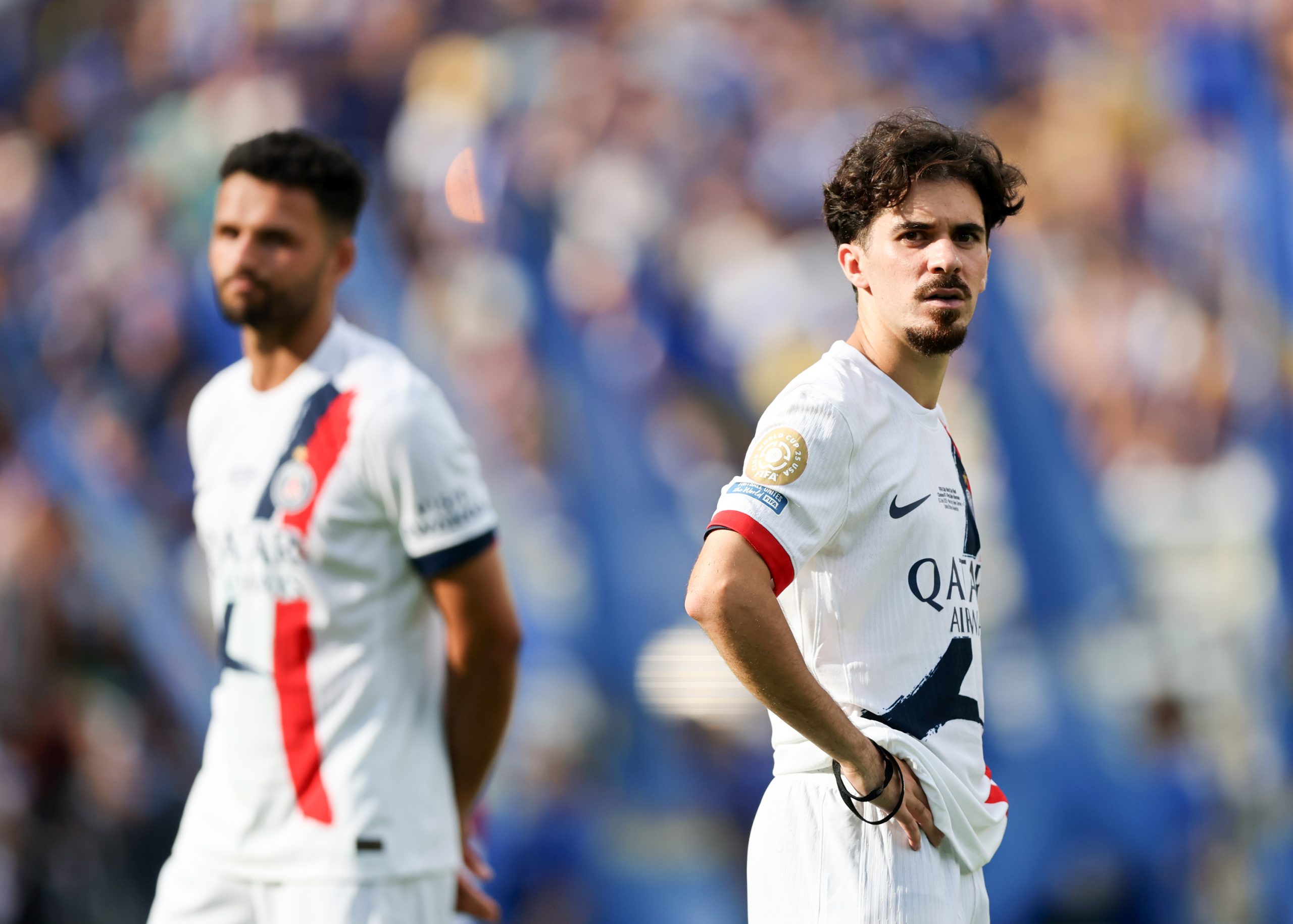 Vitinha déçu après la finale du Mondial des Clubs perdue contre Chelsea.