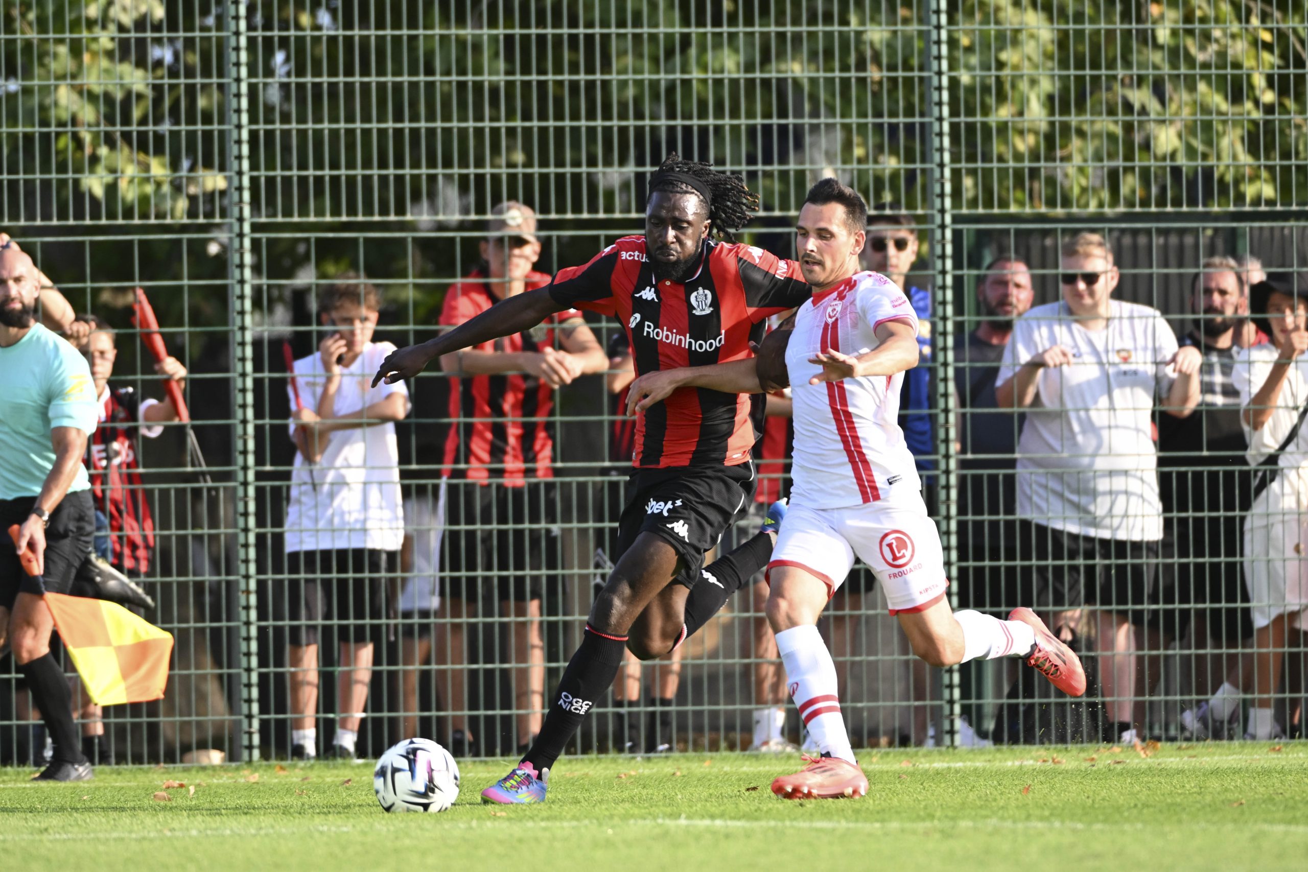 La revue de presse : l'OGC Nice vend un cadre avant le choc décisif face au Benfica
