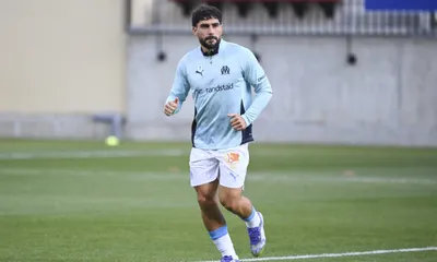 Mercato : le RC Lens doit-il se repositionner sur Neal Maupay (OM) ? 