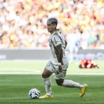 RC Lens Mercato : c&rsquo;est fait pour le départ de Martin Satriano à l&rsquo;OL