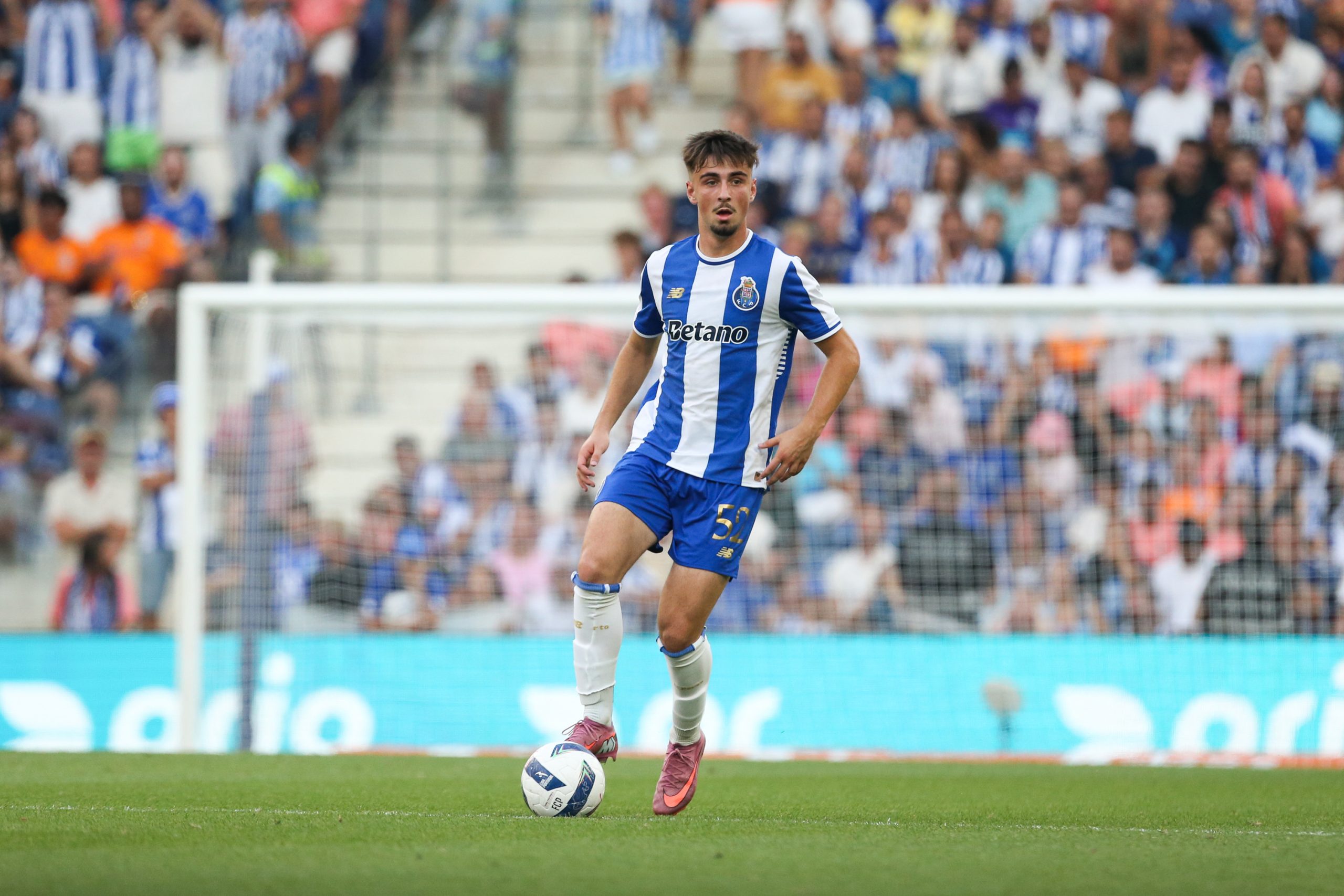 Martim Fernandes lors du match amical du FC Porto face à l'Atlético Madrid cet été.