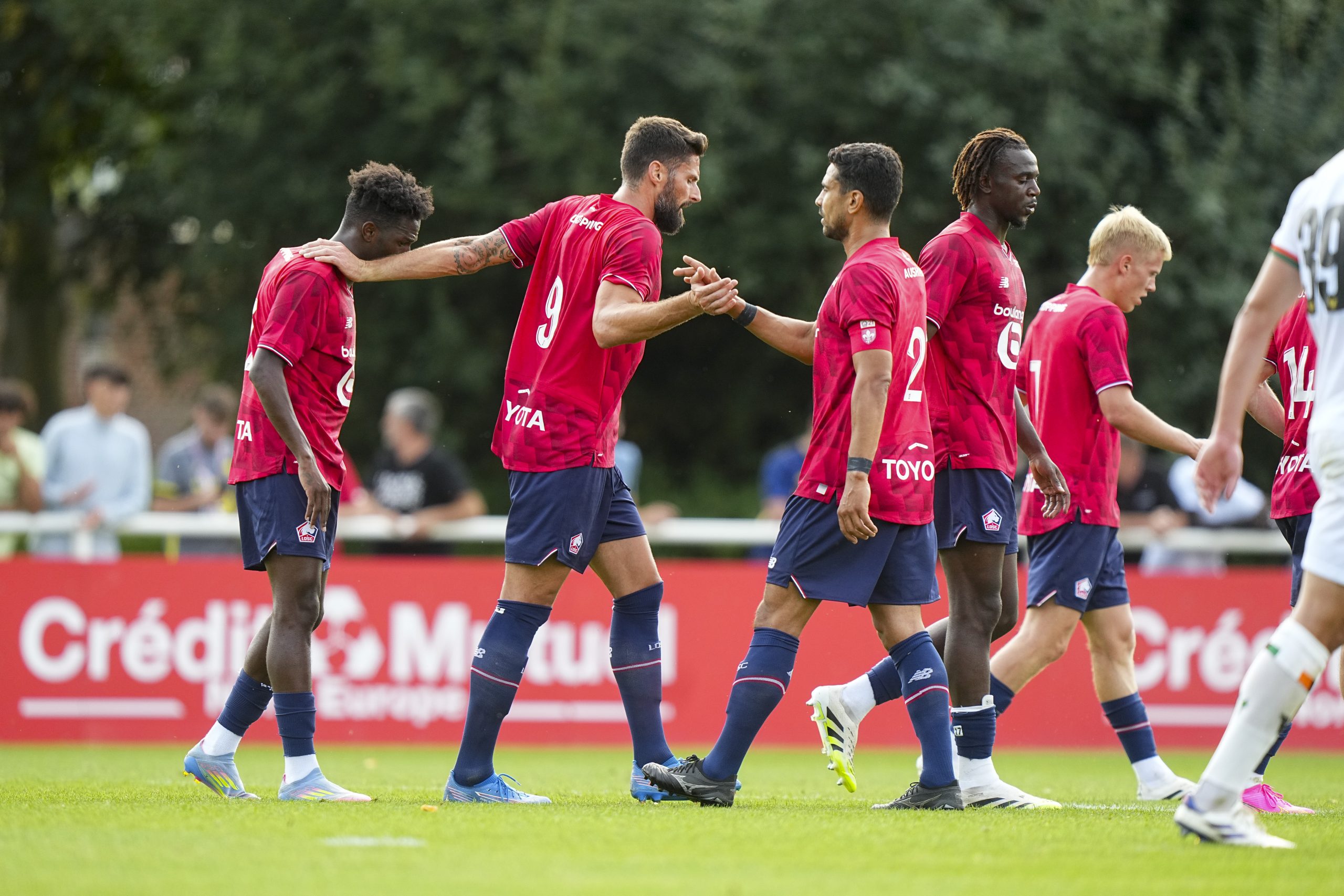 LOSC : les Dogues corrigent Venise, doublé pour Giroud (vidéo)