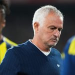 Mercato : Viré par Fenerbahçe, José Mourinho franchit la barre des 100 millions d’euros grâce à ses licenciements !