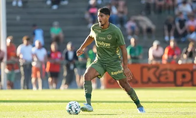 ASSE : Aïmen Moueffek dévoile son rôle dans le vestiaire et révèle son secret pour briller